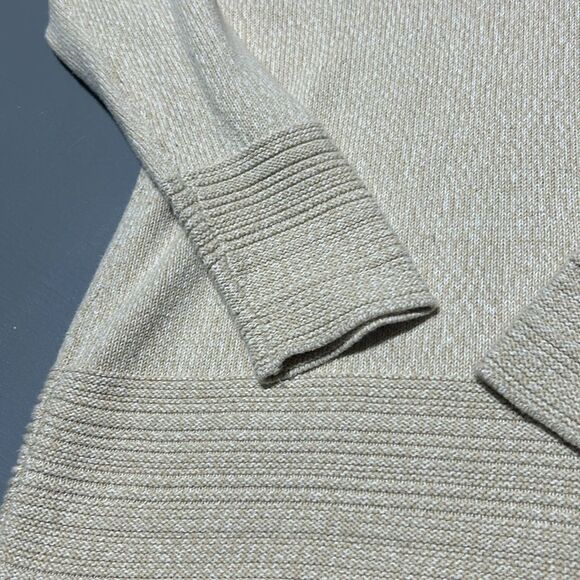 Calvin Klein Sweater - Picture 2 of 8